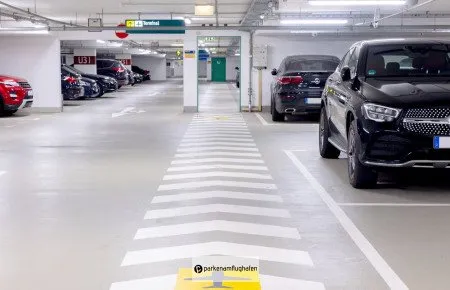 Flughafen Düsseldorf Parken P8 Adresse